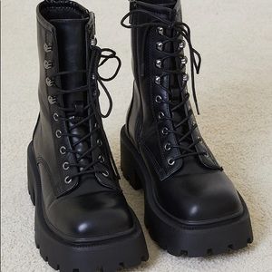 chunky black platform boots